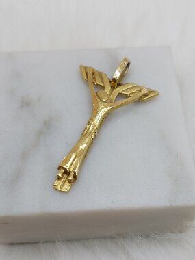 Vintage 18k Solid Gold Crucifix Pendant Made in Italy